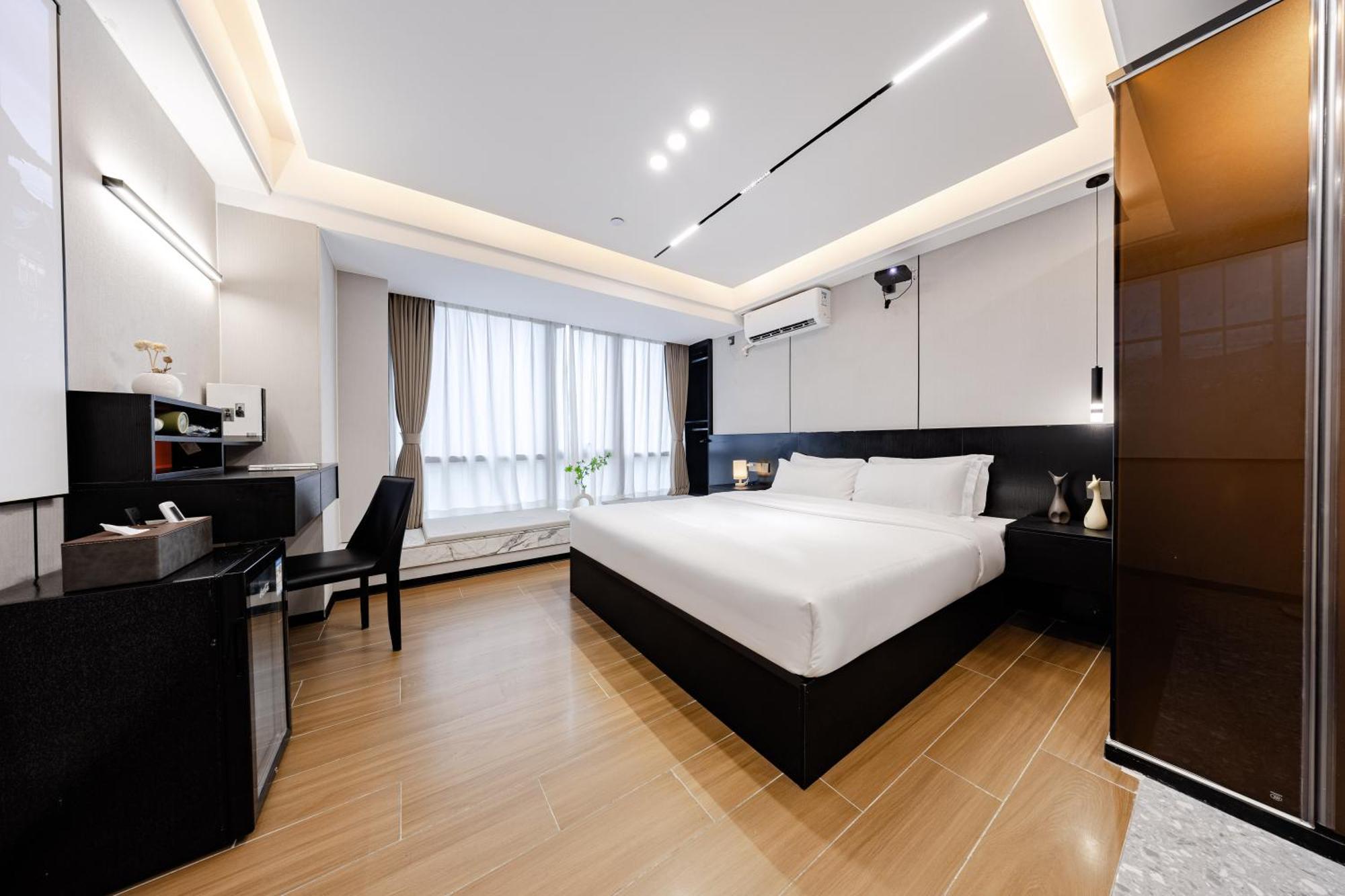 Yu Manju High-Floor Huge-Screen Audiovisual Hotel-Guangzhou Tower Zhujiang New Town Sports West Road Branch Exteriör bild