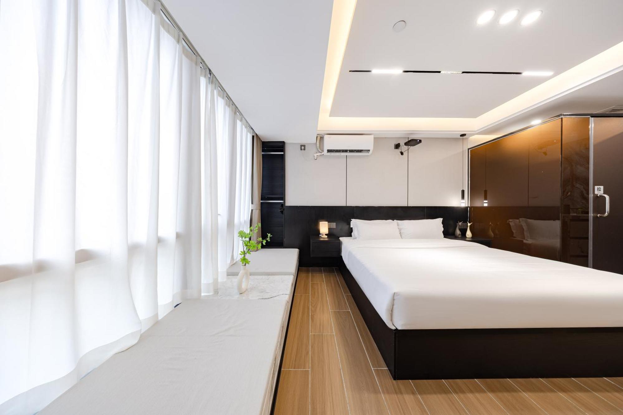 Yu Manju High-Floor Huge-Screen Audiovisual Hotel-Guangzhou Tower Zhujiang New Town Sports West Road Branch Exteriör bild